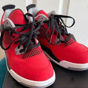 Jordan 4 Retro Toro Bravo (PS)